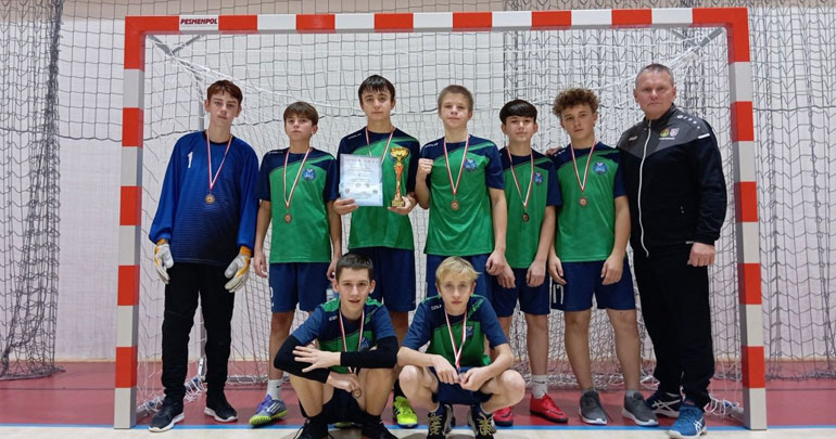 Mistrzostwa Powiatu Karkonoskiego w piłce nożnej halowej chłopców klas VII/VIII