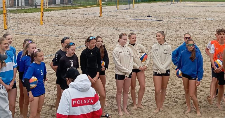 Nasze siatkarki plażowe we Wrocławiu 