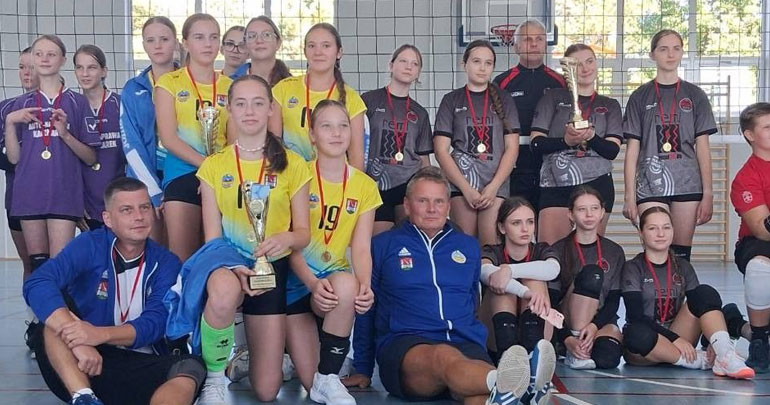 Zwycięski turniej młodziczek UKS Sokoliki 