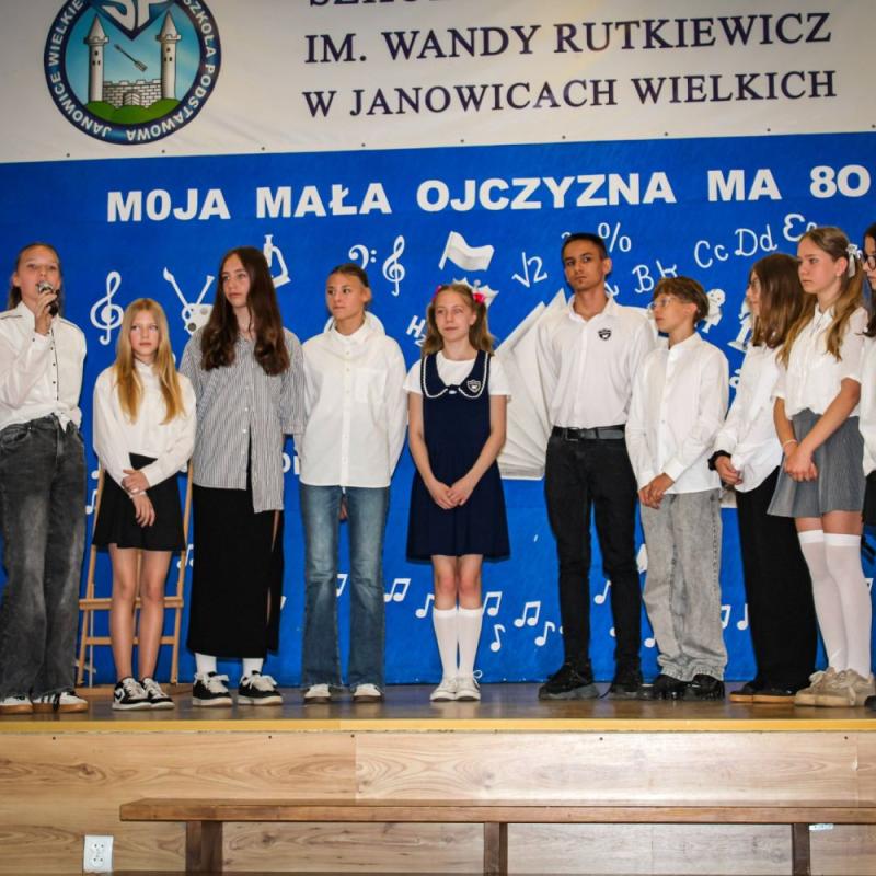 Obchody 80-lecia janowickiej szkoły 