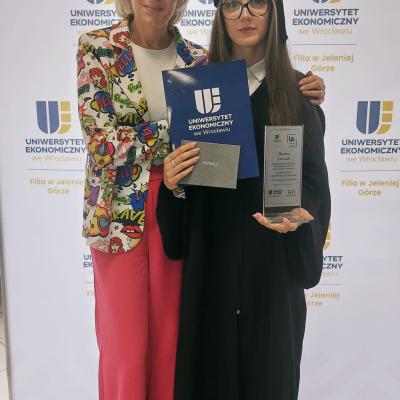 Uczennica janowickiej szkoły absolwentem 7. edycji projektu „Uniwersytet Liderów”