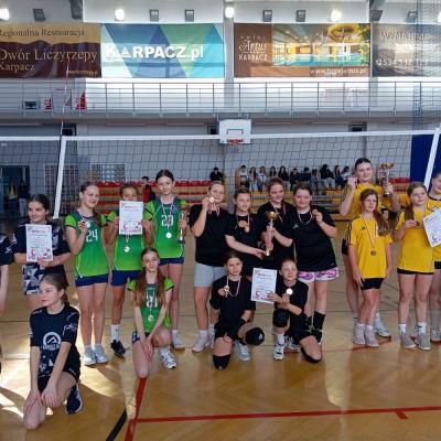 Janowickie siatkarki ponownie z medalami 