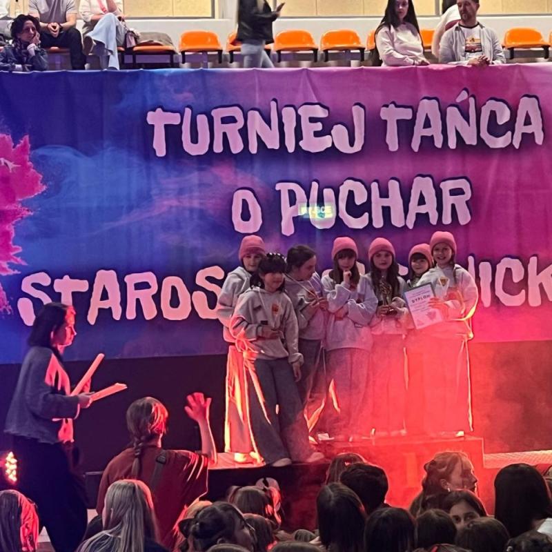 Sukces tancerek z Janowic Wielkich na ogólnopolskich zawodach w Oleśnicy 